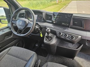 Deska rozdzielcza i stanowisko kierowcy — Renault MASTER 3.5 L2H2 Camera Airco z 2024 roku