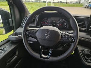 Wyposażenie specjalne wnętrza — Renault MASTER 3.5 L2H2 Camera Airco z 2024 roku