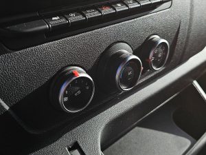 Wyposażenie specjalne wnętrza — Renault MASTER T35 ac dubbellucht EURO6 z 2021 roku