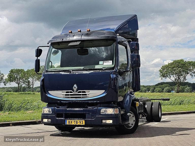 Renault MIDLUM 220.12 1X BED AIRCO z 2010 roku, podwozie z kabiną z zagranicy — przód pojazdu