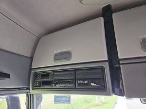 Wyposażenie specjalne wnętrza, ujęcie 2 — Renault T 480 HIGH 13 LITER 480 PS z 2022 roku