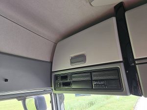 Wyposażenie specjalne wnętrza, ujęcie 2 — Renault T 480 HIGH 6X2 EVO DTI13 z 2022 roku