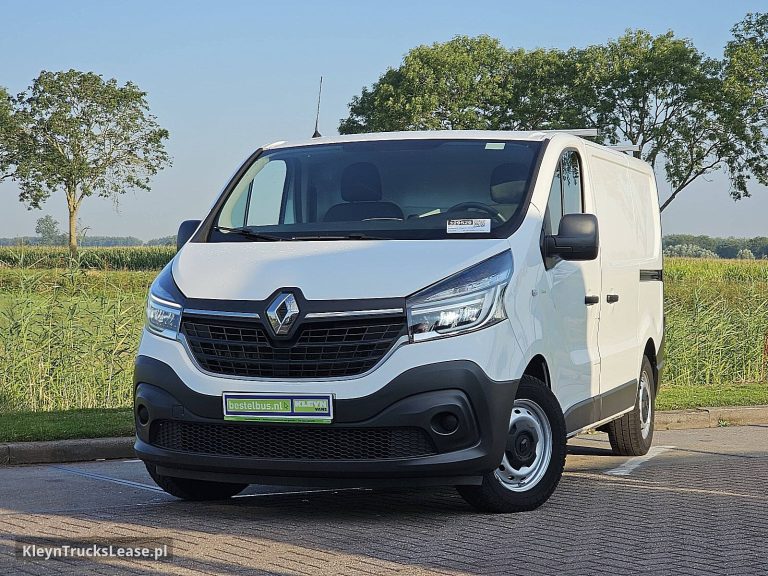 Renault TRAFIC 1.6 DCI L1 2xZijdeur Navi AC z 2021 roku, blaszak z zagranicy — przód pojazdu