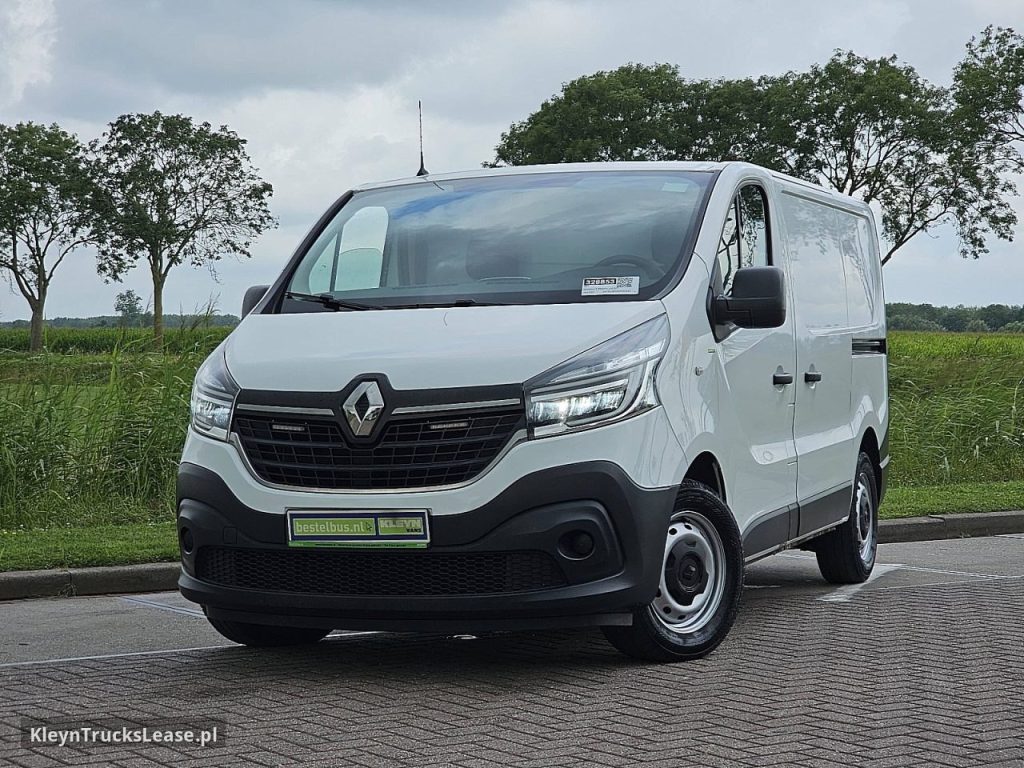 Renault TRAFIC 2.0 DCI L1H1 2xZijdeur NAP! z 2021 roku, blaszak z zagranicy — przód pojazdu