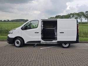 Wyposażenie specjalne — Renault TRAFIC 2.0 DCI L1H1 2xZijdeur NAP! z 2021 roku