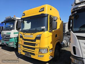 Strona kierowcy z przodu — Scania G410 z 2021 roku