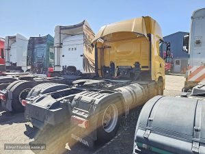 Strona pasażera z tyłu — Scania G410 z 2021 roku