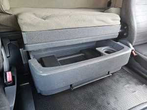 Wyposażenie specjalne wnętrza, ujęcie 2 — Scania G420 CLIMA RETARDER z 2011 roku