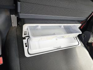 Wyposażenie specjalne wnętrza — Scania G450 6X2*4 CROWN ED. z 2018 roku