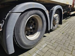 Opony z dobrym bieżnikiem — Scania G450 6X2*4 MLB CROWN ED. z 2018 roku