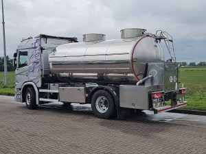 Strona kierowcy z tyłu — Scania G500 MILKTANK,12M3 z 2021 roku