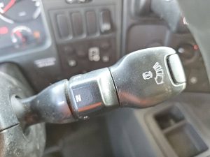 Wyposażenie specjalne wnętrza, ujęcie 4 — Scania P280 6X2*4 LIFT GETRÄNKE z 2015 roku