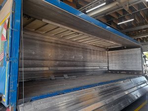 Wyposażenie specjalne, ujęcie 2 — Scania P280 6X2*4 LIFT GETRÄNKE z 2015 roku