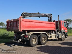Strona pasażera z tyłu — Scania P410 HIAB XS122 z 2016 roku