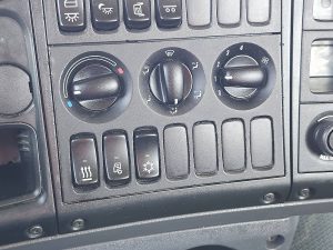 Wyposażenie specjalne wnętrza, ujęcie 4 — Scania R420 MANUAL ALCOA PTO z 2008 roku