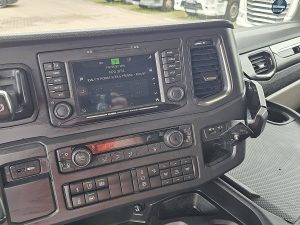 Wyposażenie specjalne wnętrza, ujęcie 5 — Scania R450 z 2022 roku