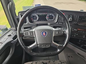 Wyposażenie specjalne wnętrza, ujęcie 3 — Scania R450 z 2022 roku