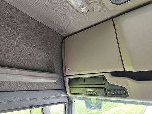 Wyposażenie specjalne wnętrza, ujęcie 2 — Scania R450 z 2022 roku