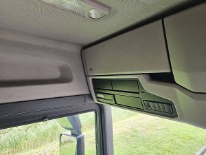 Wyposażenie specjalne wnętrza, ujęcie 2 — Scania R450 NEXT GEN RETARDER z 2019 roku