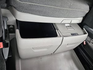 Wyposażenie specjalne wnętrza — Scania R460 RET. NIGHT A/C SUPER z 2023 roku