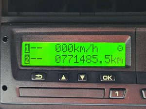Licznik przebiegu — Scania R490 HMF 6020 z 2016 roku