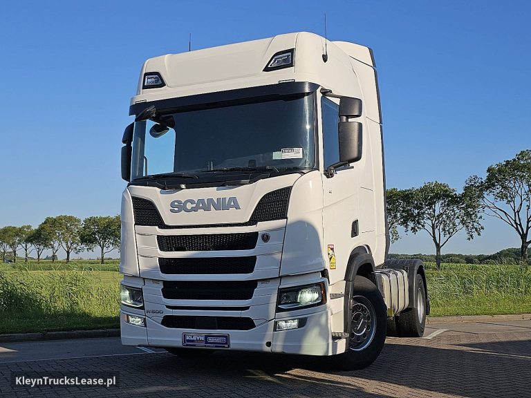 Scania R500 z 2019 roku, ciągnik siodłowy z zagranicy — przód pojazdu