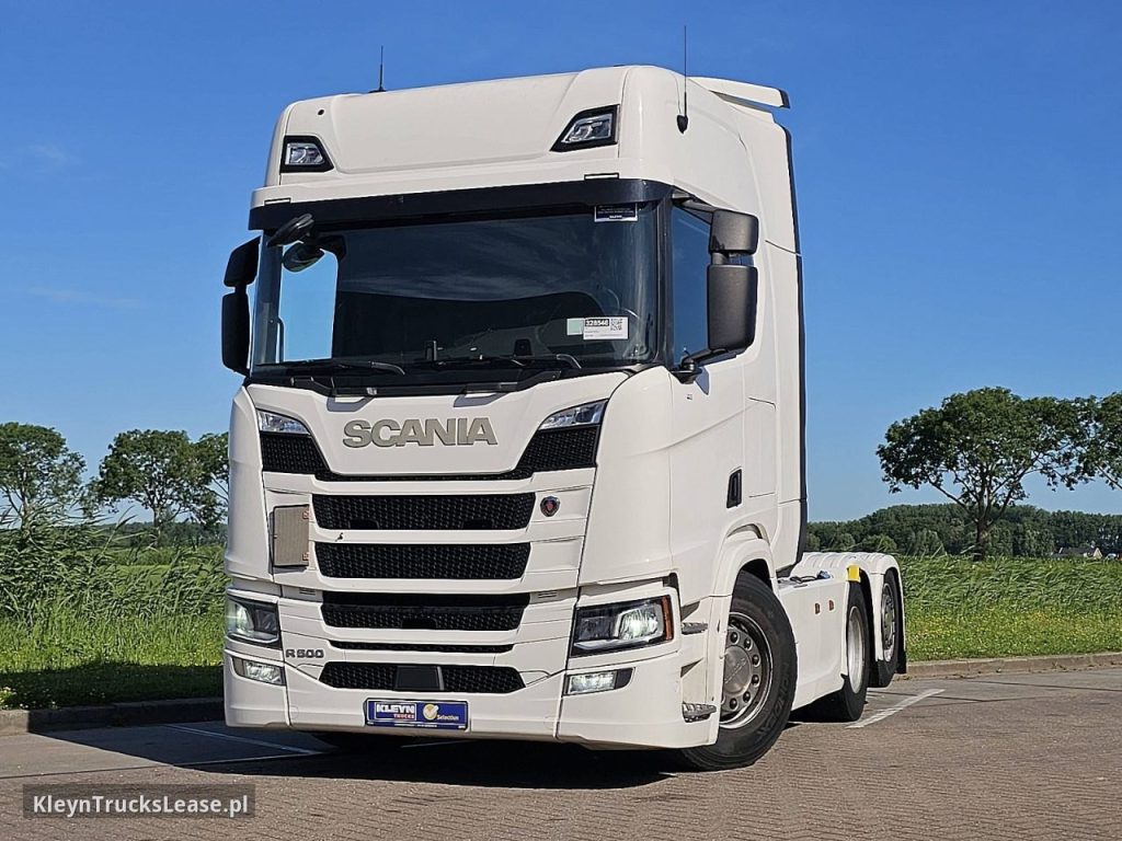 Scania R500 6X2*4 NB LEATHER z 2021 roku, ciągnik siodłowy z zagranicy — przód pojazdu