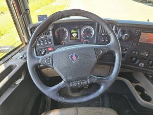 Wyposażenie specjalne wnętrza, ujęcie 4 — Scania R520 z 2014 roku