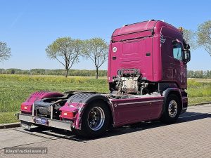 Strona pasażera z tyłu — Scania R520 z 2014 roku