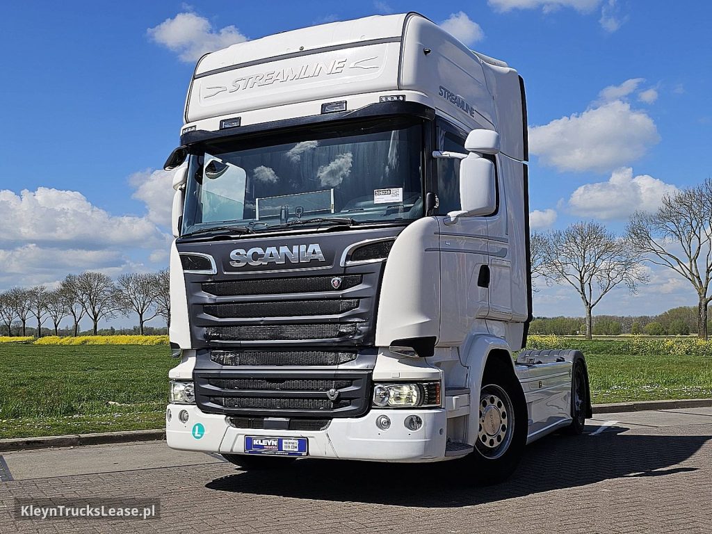 Scania R520 z 2016 roku, ciągnik siodłowy z zagranicy — przód pojazdu
