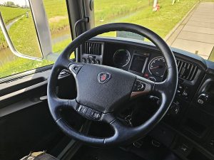 Wyposażenie specjalne wnętrza, ujęcie 2 — Scania R520 z 2016 roku