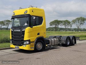 Strona kierowcy z przodu — Scania R580 6X2*4 WB4750 PTO V8 z 2019 roku