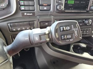 Wyposażenie specjalne wnętrza, ujęcie 5 — Scania R580 6X2 NB LED LEATHER z 2020 roku