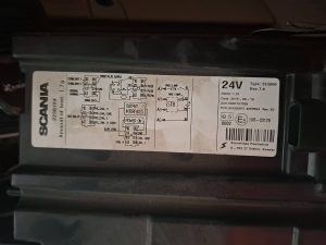Wyposażenie specjalne, ujęcie 2 — Scania R580 8X4 COMBI SPECIAL z 2016 roku