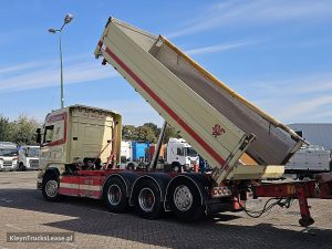 Strona kierowcy z tyłu — Scania R580 8X4 COMBI SPECIAL z 2016 roku