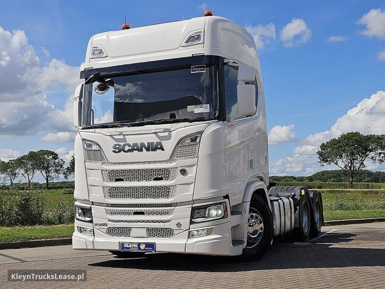 Scania R580 V8 6X4 80 TON RETARD z 2021 roku, ciągnik siodłowy z zagranicy — przód pojazdu