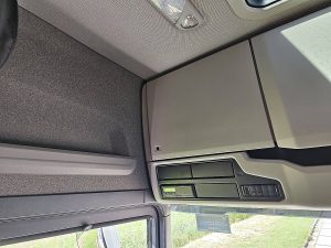 Wyposażenie specjalne wnętrza, ujęcie 2 — Scania R580 V8 6X4 80 TON RETARD z 2021 roku