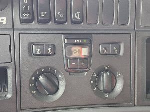 Wyposażenie specjalne wnętrza, ujęcie 6 — Scania R730 8X4 147T z 2012 roku