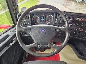 Wyposażenie specjalne wnętrza, ujęcie 4 — Scania R730 8X4 147T z 2012 roku
