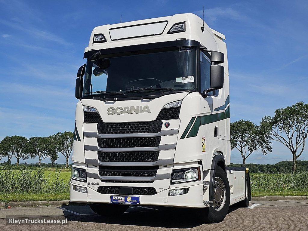 Scania S540 4X AIR RET. LED z 2021 roku, ciągnik siodłowy z zagranicy — przód pojazdu