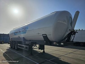 Strona pasażera z przodu — Spitzer SK 2760 CAL Rieselgueter z 2000 roku