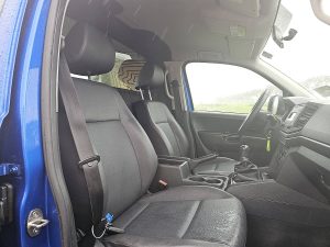 Wnętrze kabiny — Volkswagen AMAROK 3.0 TDI ac 3.0 V6 EURO6 z 2018 roku