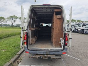 Przestrzeń ładunkowa — Volkswagen CRAFTER 35 2.0 maxi EURO5 z 2010 roku