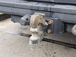 Hak holowniczy — Volkswagen CRAFTER 50 2.0 TDI 177 L4H3 z 2018 roku