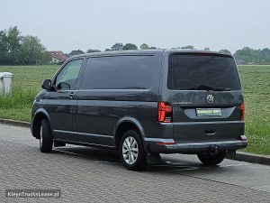 Strona kierowcy z tyłu — Volkswagen TRANSPORTER 2.0 TDI L1H1 Navi LED DSG z 2020 roku