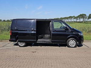 Drzwi boczne przestrzeni ładunkowej — Volkswagen TRANSPORTER 2.0 TDI L2H1 LED 150Pk Euro6 z 2022 roku
