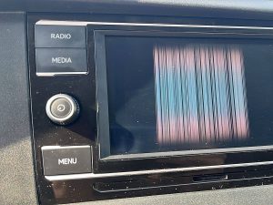 Ekran z Apple CarPlay — Volkswagen TRANSPORTER 2.0 TDI T6.1 150Pk L2H1 Autm z 2024 roku