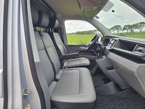 Wnętrze kabiny — Volkswagen TRANSPORTER 2.0 TDI T6.1 2xZijdeur L2 ! z 2023 roku