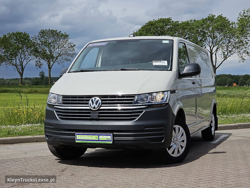 Volkswagen TRANSPORTER 2.0 TDI T6.1 L2H1 Automaat! z 2024 roku, blaszak z zagranicy — przód pojazdu