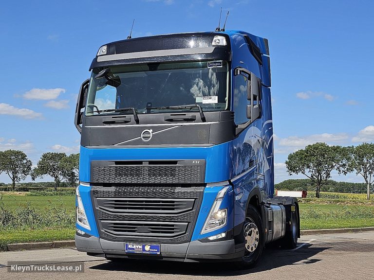 Volvo FH 460 z 2022 roku, ciągnik siodłowy z zagranicy — przód pojazdu